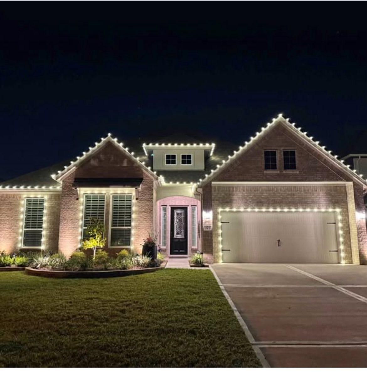 Lawn Maintenance for Garza Lawncare & Tree Service in Pearland, TX