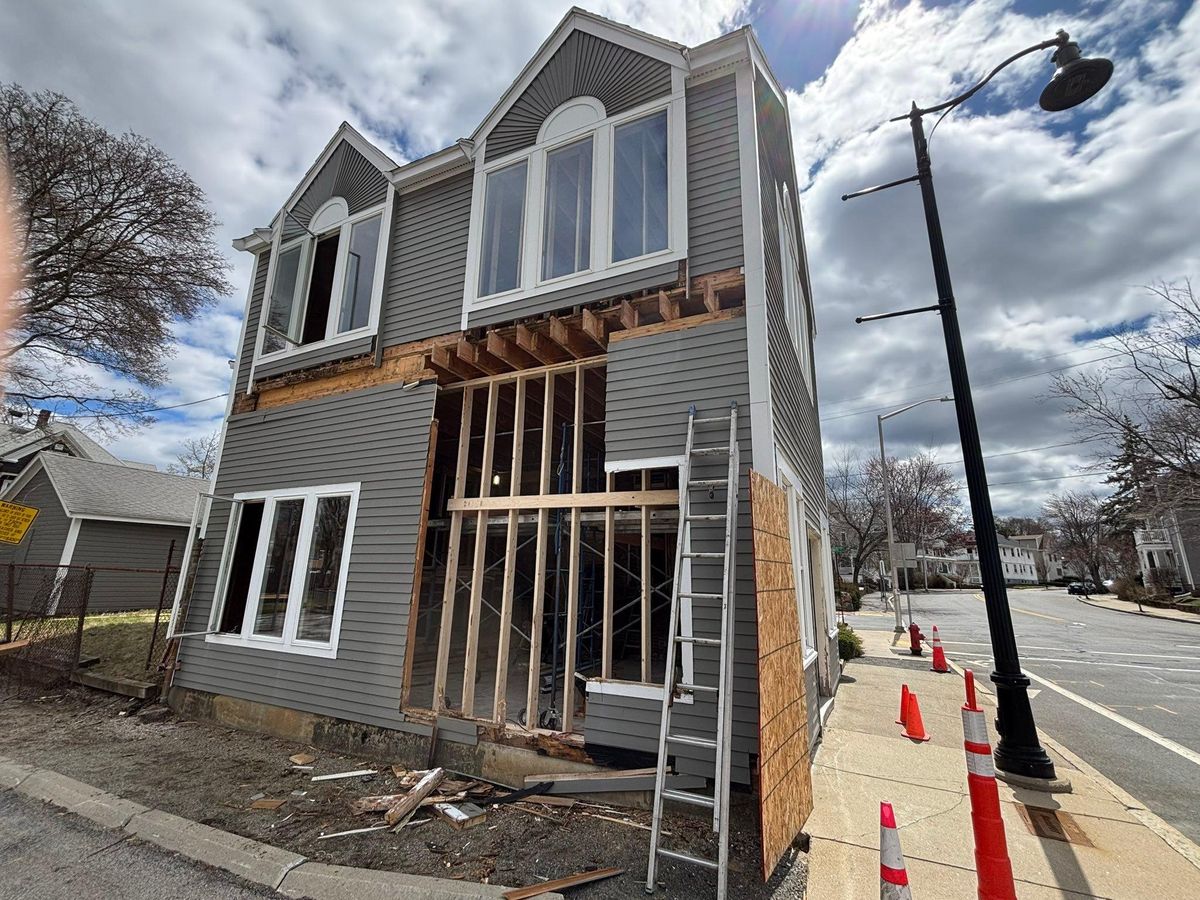 Siding for Milton Carpentry Services in Beverly, MA