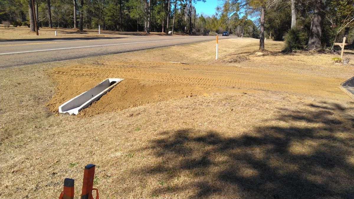 Driveways and Culvert Installation for Big Thicket Land Clearing in Kountze, TX