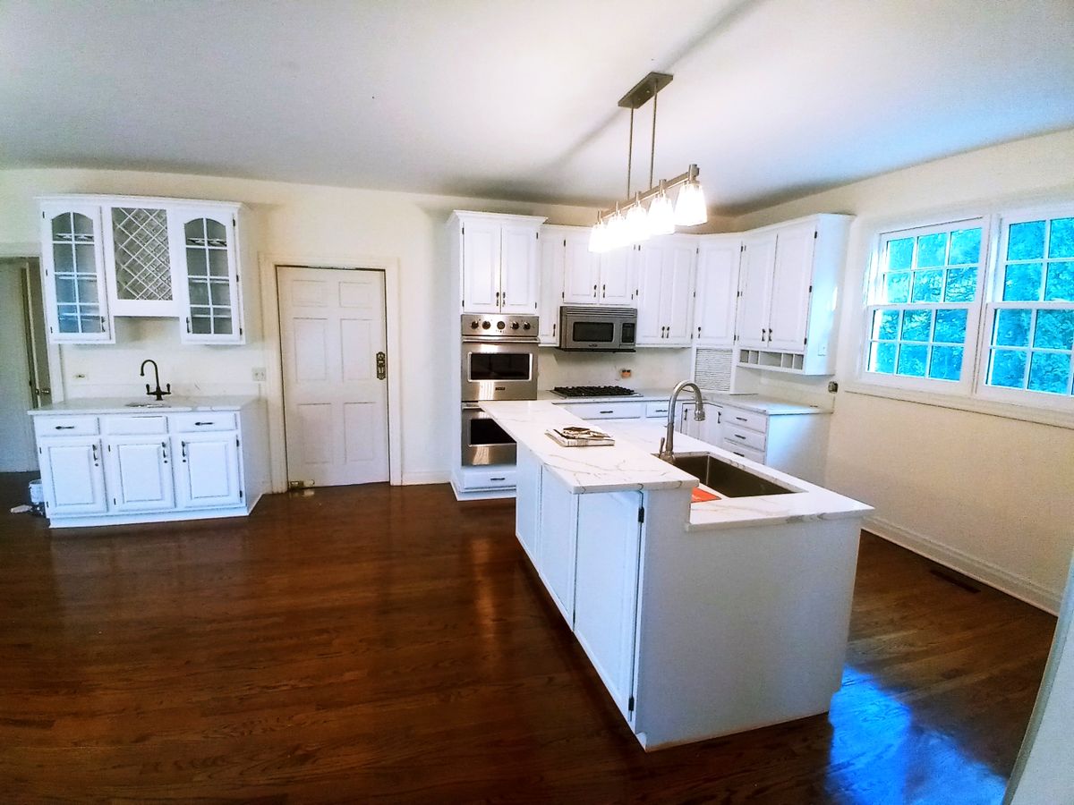 Kitchen and Cabinet Refinishing for Eagle Five Stars Painting in Brazos Valley, TX