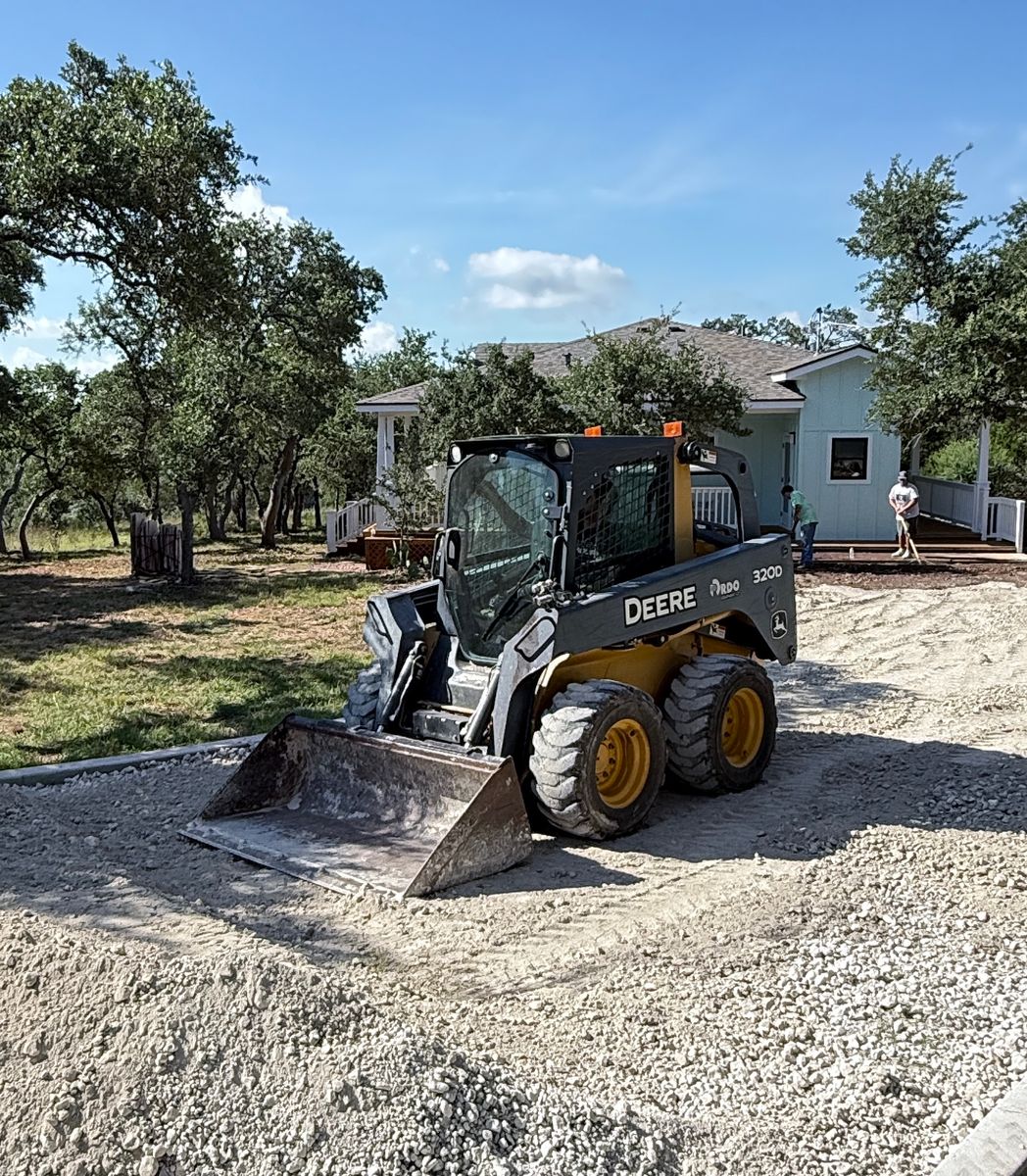 Land Services for Bad Axe Landscapes LLC in Bulverde, TX