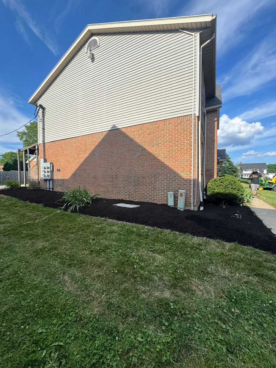 Lawn Maintenance for McKenzie's Landscaping in Shelby County, OH