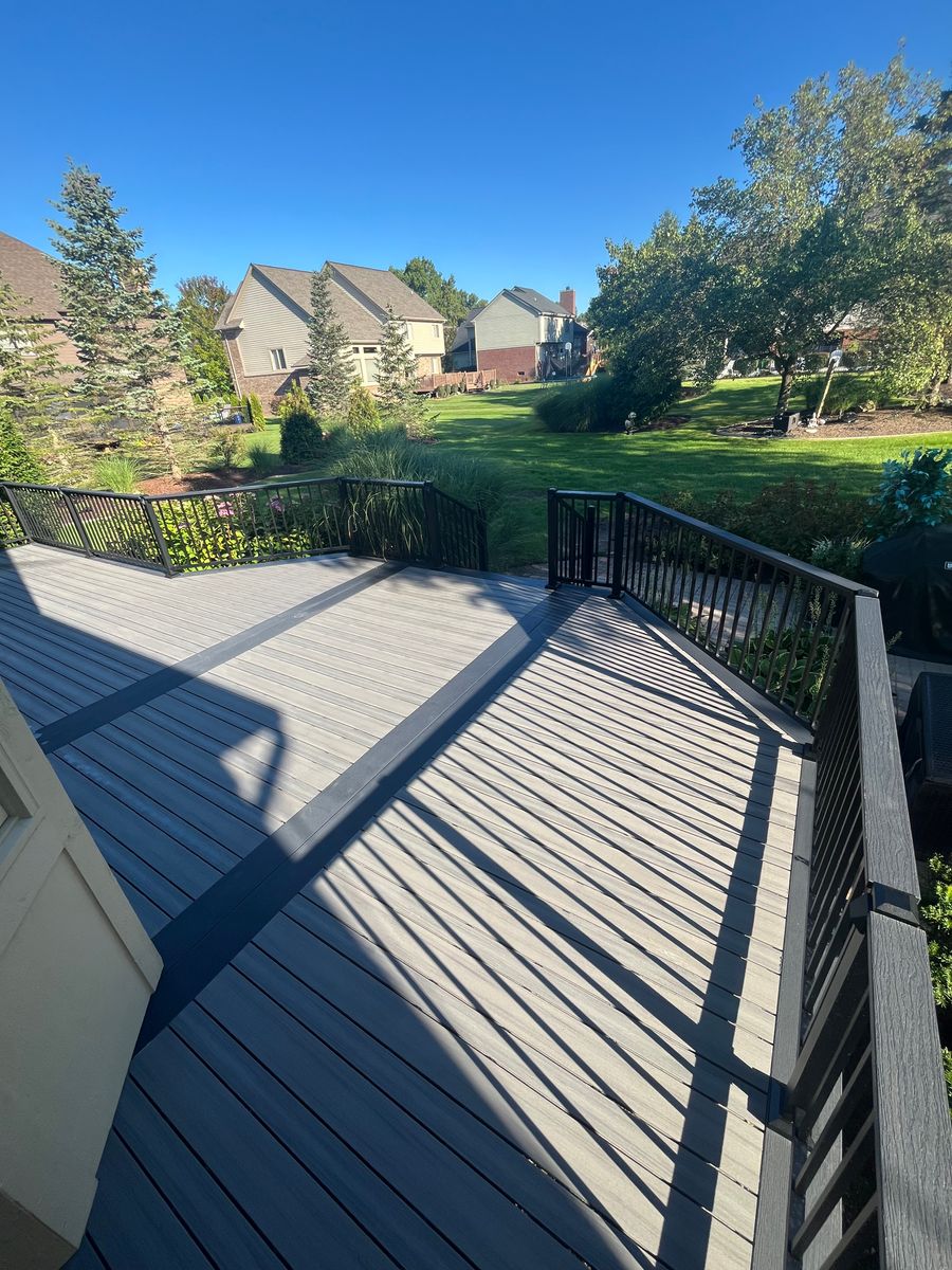 Deck Construction for Sunstone Construction in Oakland County, MI
