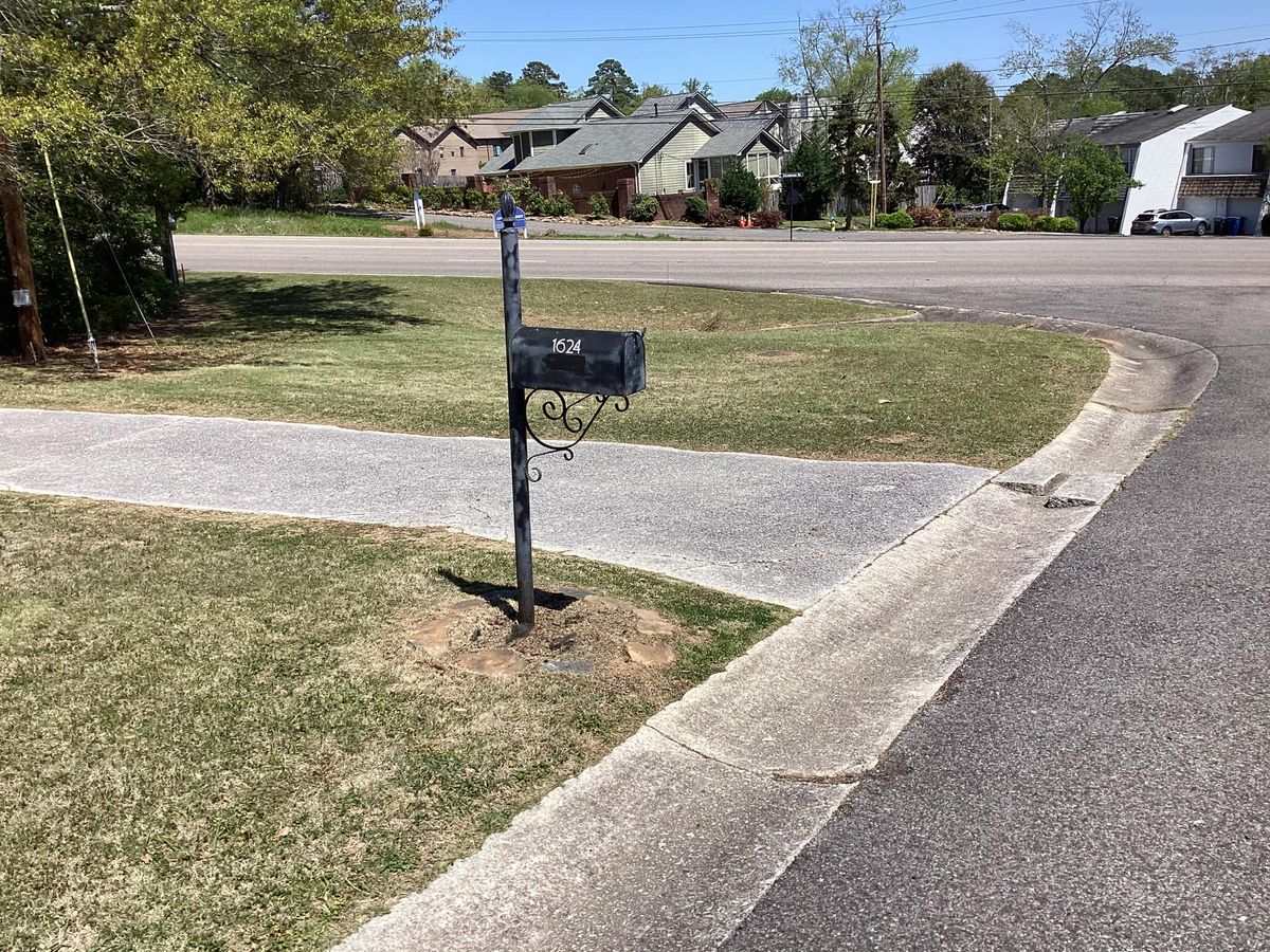 Mowing for Xtreme Landscaping & Lawn Care in Lincoln, AL