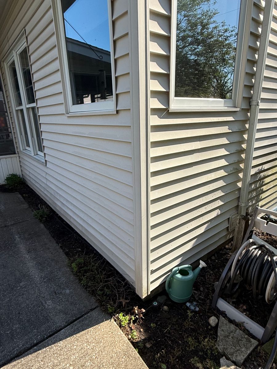 Powerwashing for Thurmand Commercial Cleaning in Battle Creek, MI