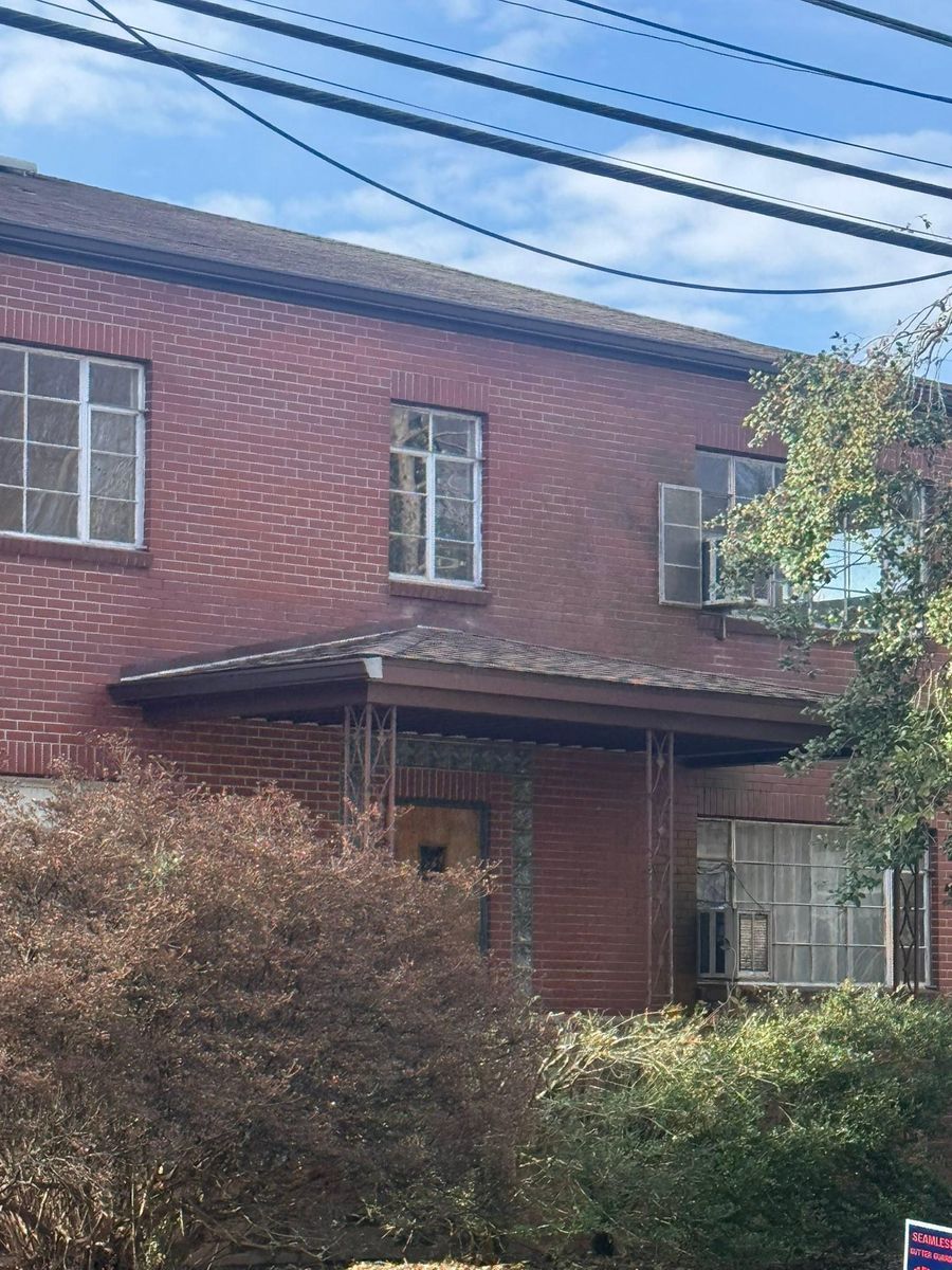 Roofing Replacement for Top Hand Roofing and Gutter in Pomeroy, OH