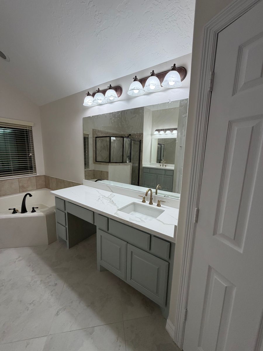 Bathroom Remodeling for MOCO Paint and Remodeling in Spring, TX