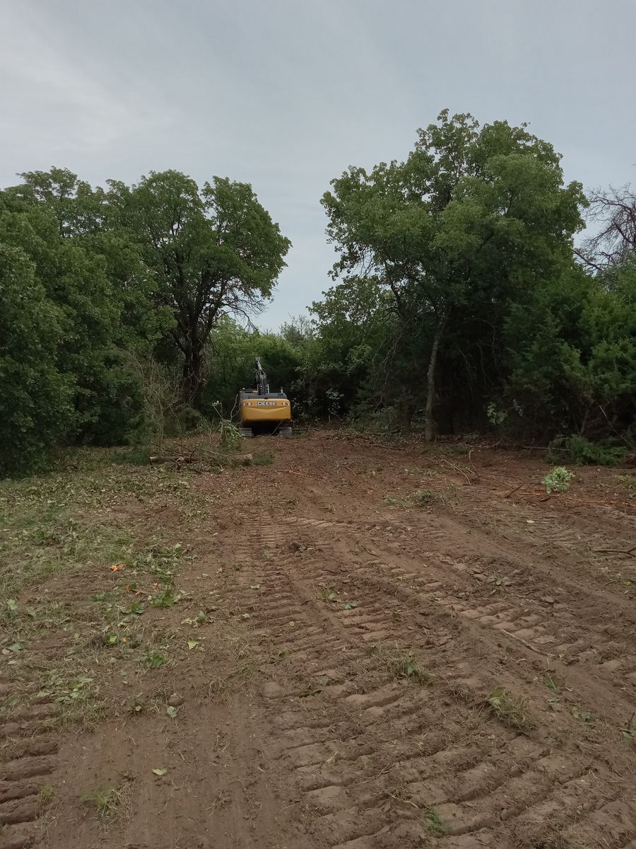 Land Clearing & Debris Removal for McCormick Dozer Service in Bristow, OK