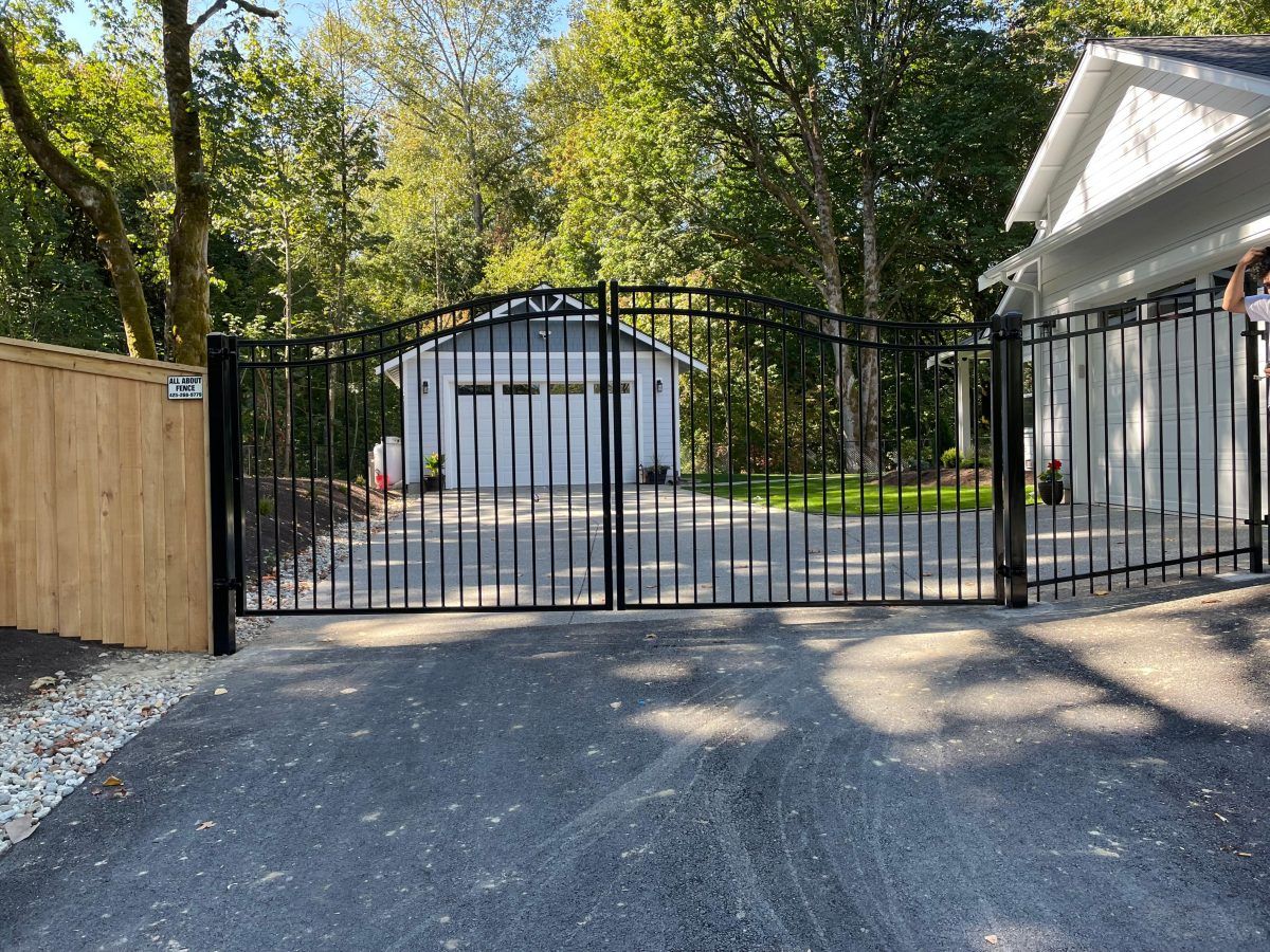 Gate Installation and Repair for WT Precision Buildings in Brownfield, TX