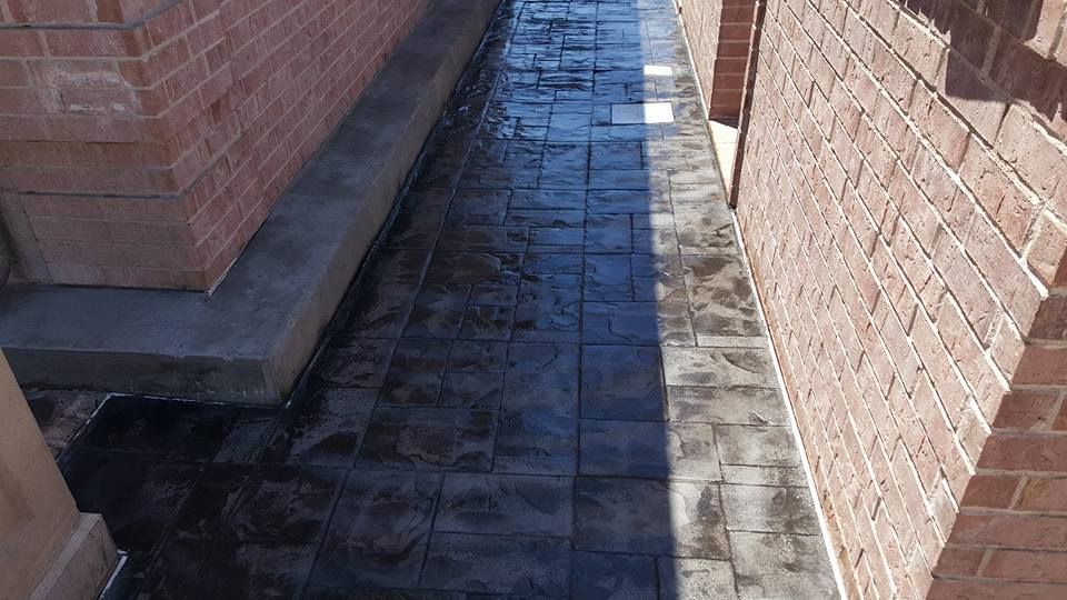 Sidewalk Installation for DeLeon's Concrete in Odessa, TX