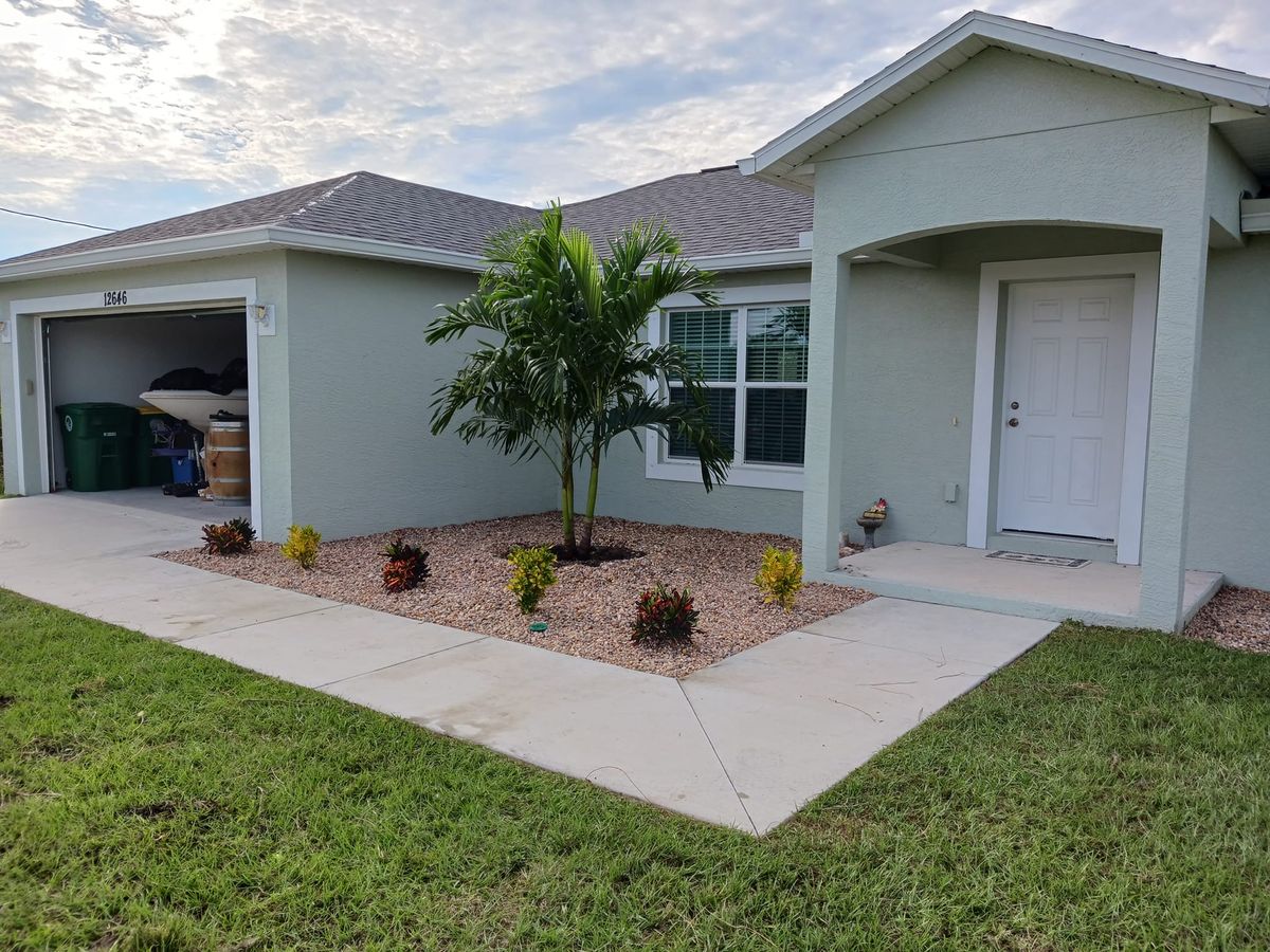 Rock and Mulch Installation for Unity Maintenance & More LLC in Englewood, FL