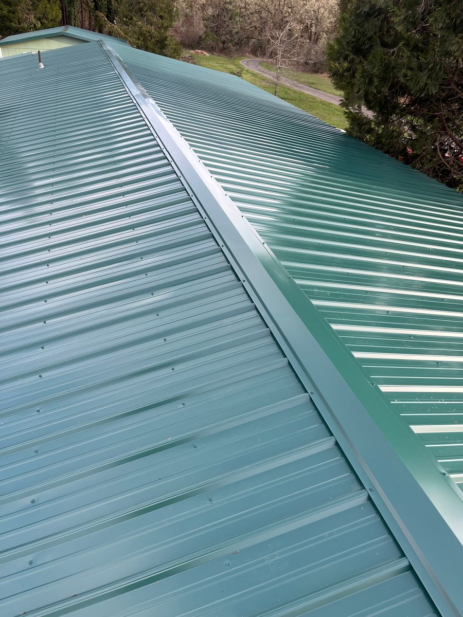 Metal Roofing for Oregon Shield Roofing and Construction LLC in Springfield , Oregon