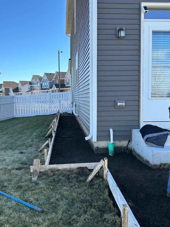 Sidewalk Installation for Luna Dynasty Concrete in Chicago, IL