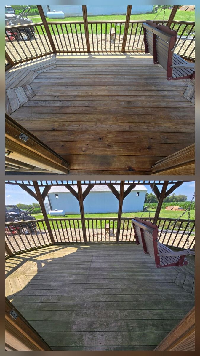 Decks & Patios for Marten Pressure Washing in Litchfield, IL