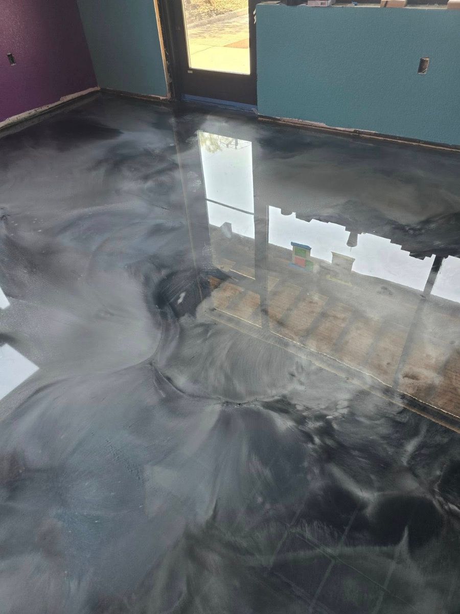 Custom Epoxy Design for Alex Solano Stained Concrete & Epoxy in Granbury, TX