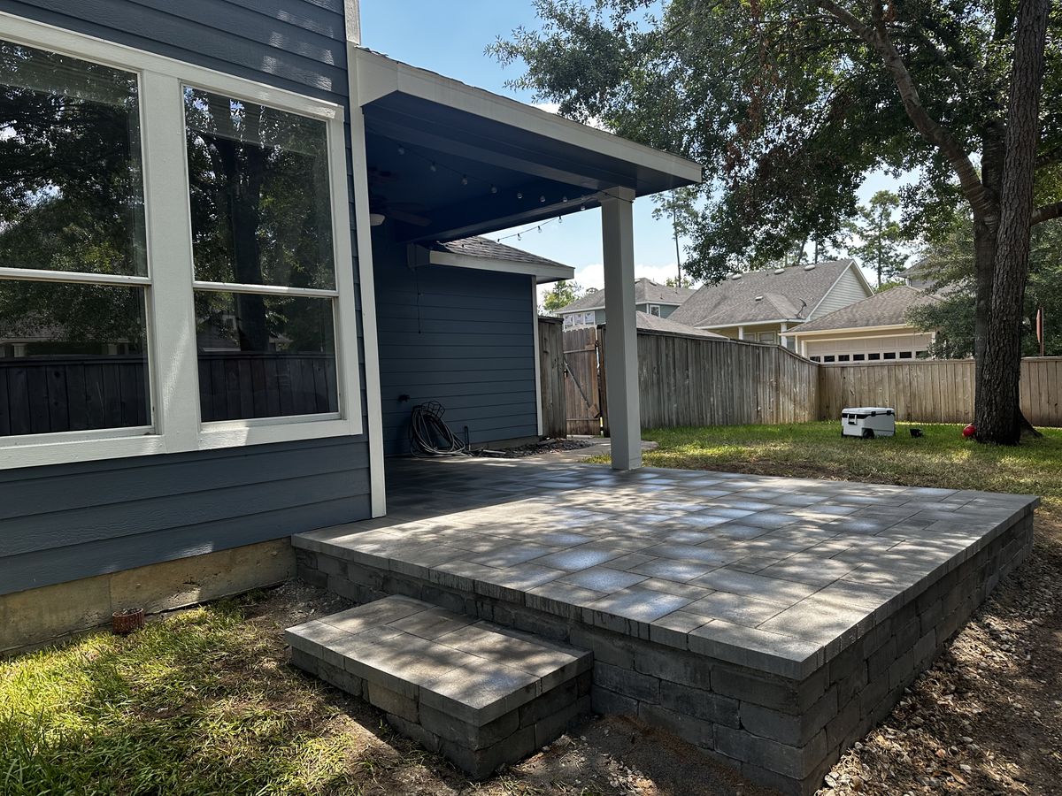 Hardscaping for Atlas Land Design in Creekside Park, TX