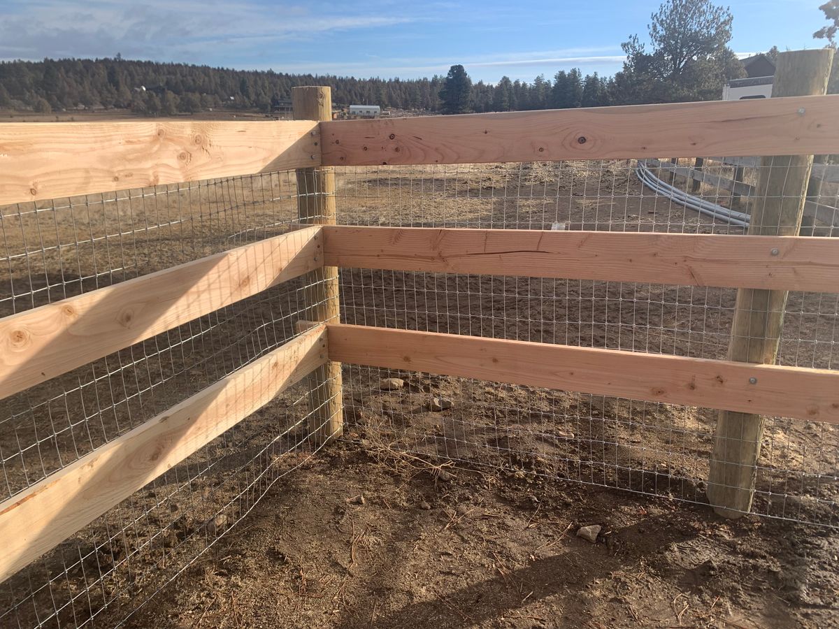 Wooden Fences for All ‘Round Boys in Prineville, OR