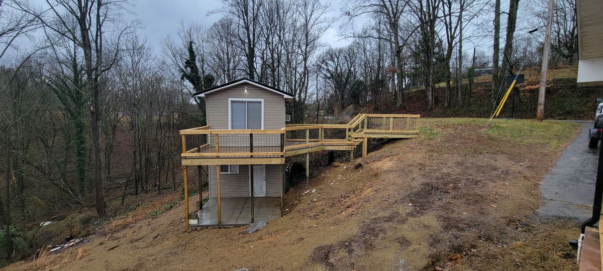 Deck & Patio Installation for Middle Man Construction in Fall Branch, TN