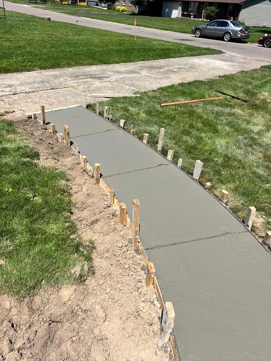 Sidewalk Installation for Davies Concrete and Construction in Columbus, OH