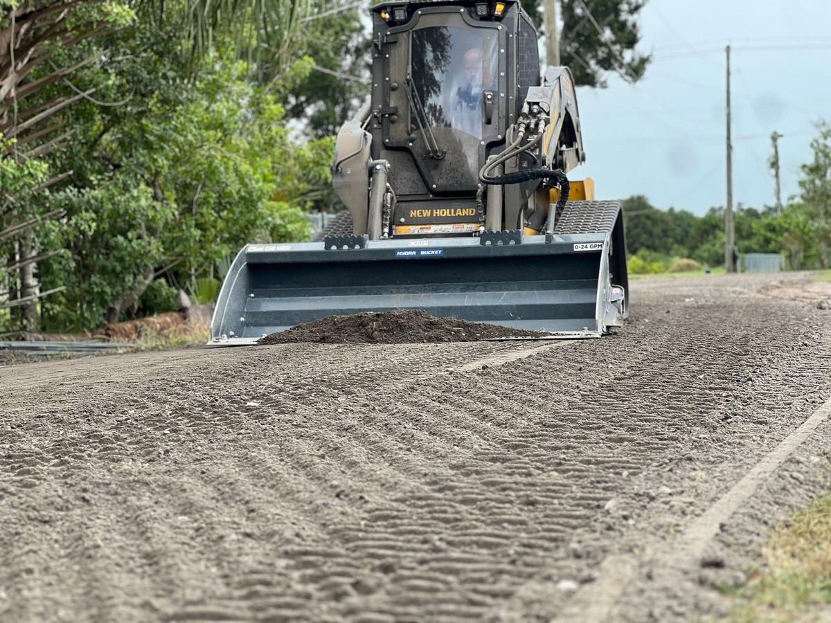 Land Grading for Bay Area Bobcat in Riverview, FL