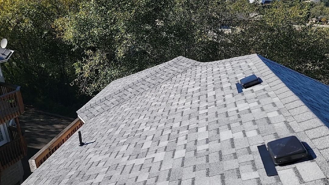 Roofing for Matthew Brooms Construction  in Coos Bay, OR