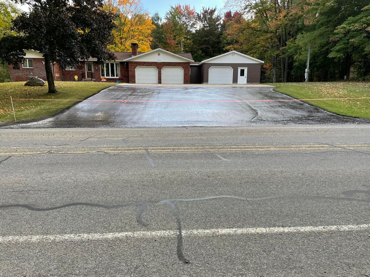 Striping for Buddy’s Blacktop in Cadillac, MI