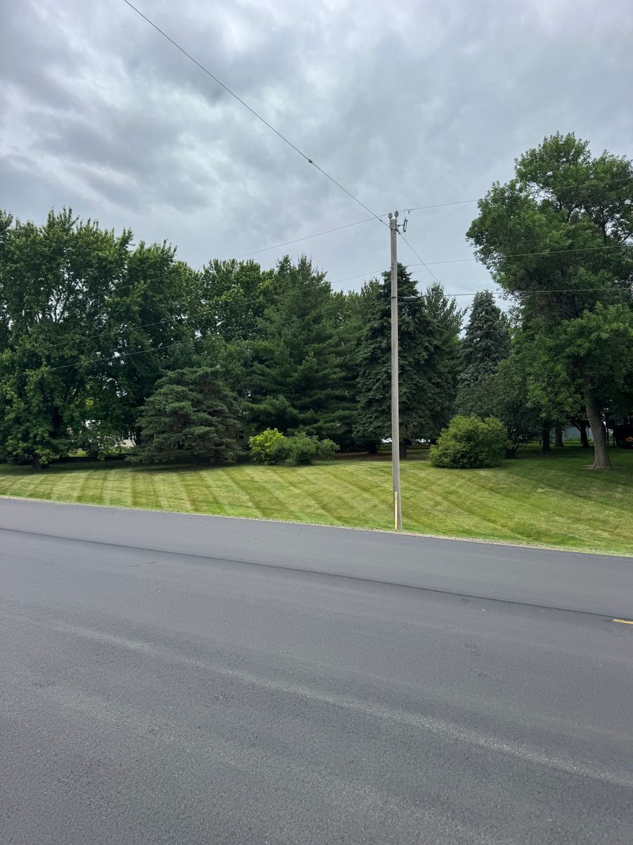 Mowing for Bubba’s Seasonal Services in Buffalo, MN