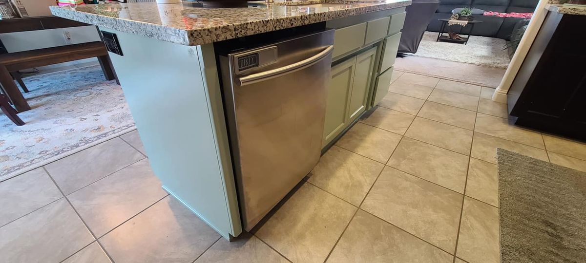 Kitchen and Cabinet Refinishing for Cole's Painting in Chico, CA