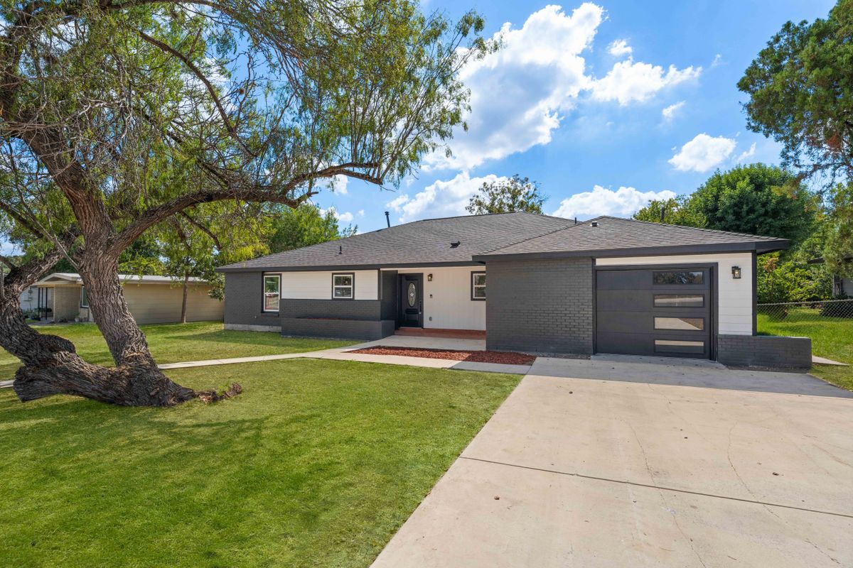 Fix and Flip for Concrete Cowboys Construction Services in San Antonio, TX