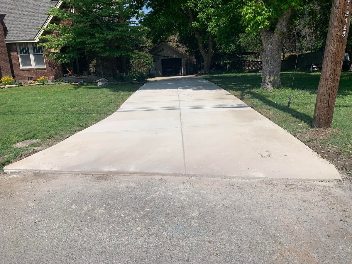 Concrete Driveway Installation for R&C Concrete in Jonesboro, AR