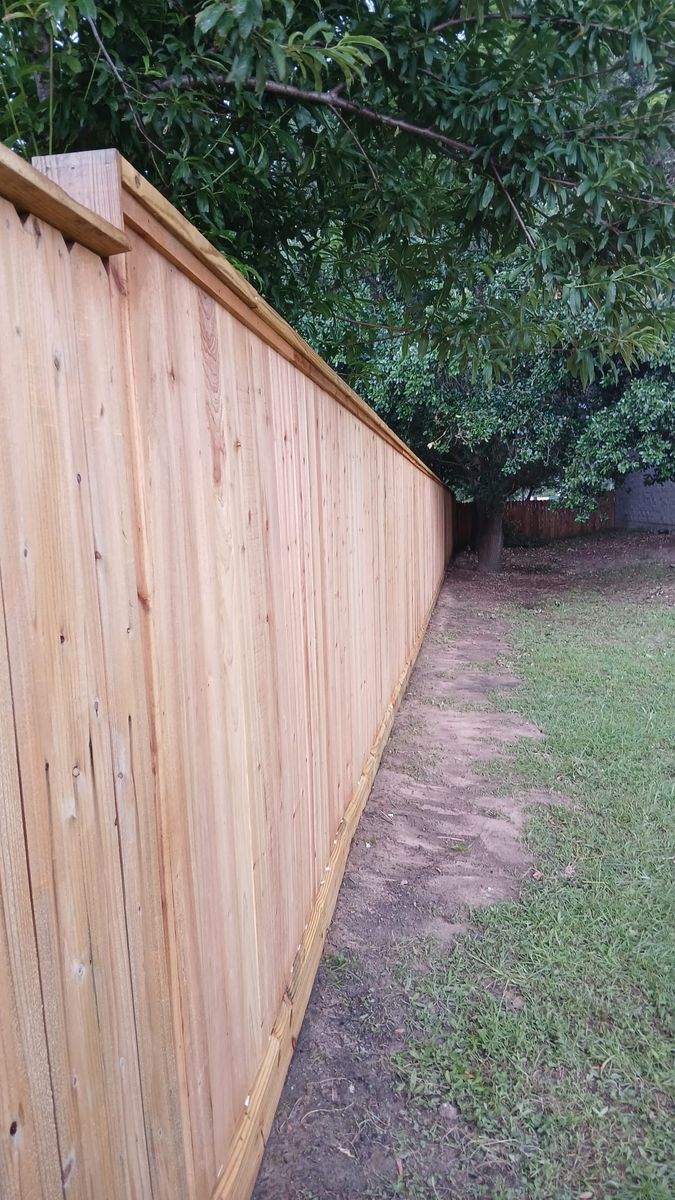 Fencing Services for E & E Roofing in Baytown, TX