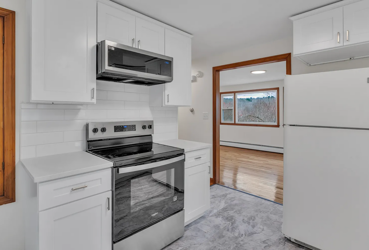 FOR SALE: 555 Griffin Rd. S., Windsor  for Nelson Foss - Realtor in Connecticut, CT