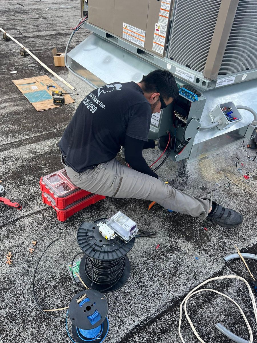 Electrical Repairs for Manny’s 407 Electric Inc in St. Cloud, FL
