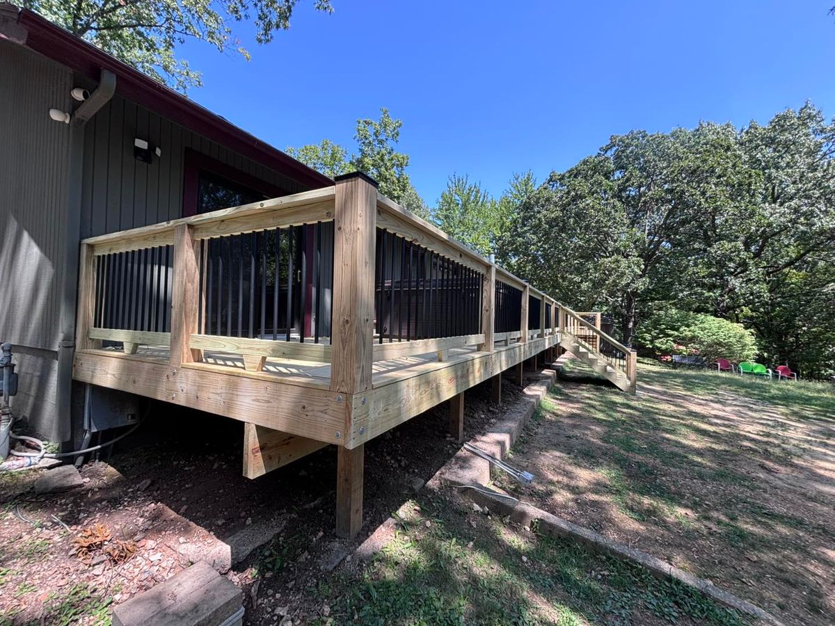 Deck and Patio Construction for Natural State Deck Builders in Pea Ridge, AR