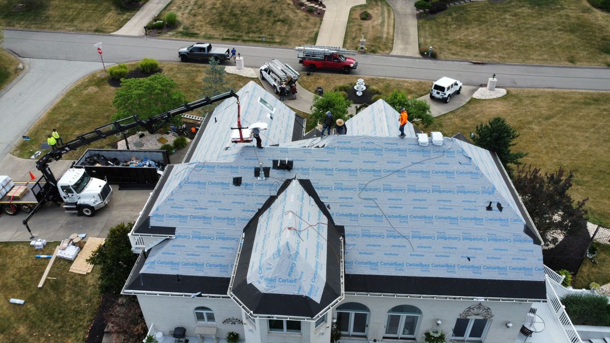 Commercial & Residential Roofing for Ridge Point Roofing in Venetia, PA