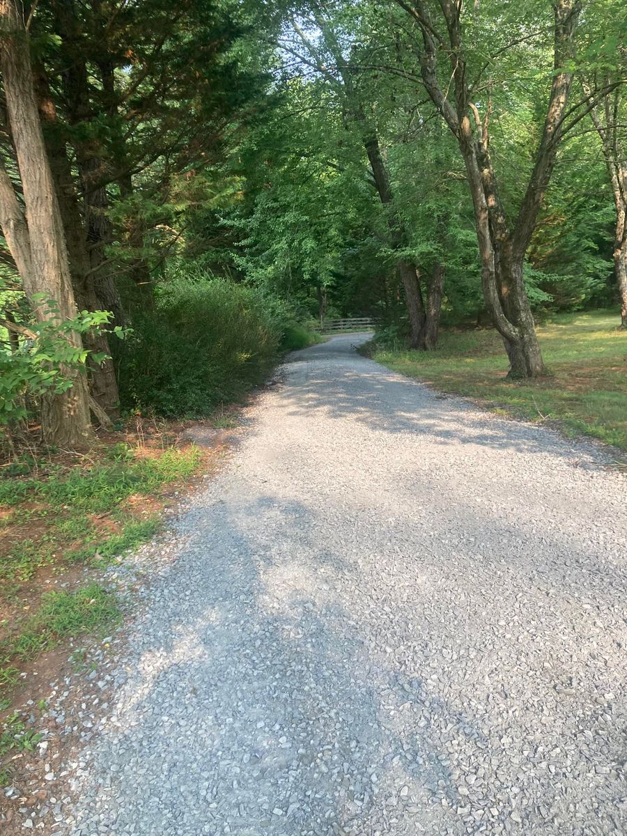 Landscaping for 9999 Building and Renovation LLC in Warrenton, VA