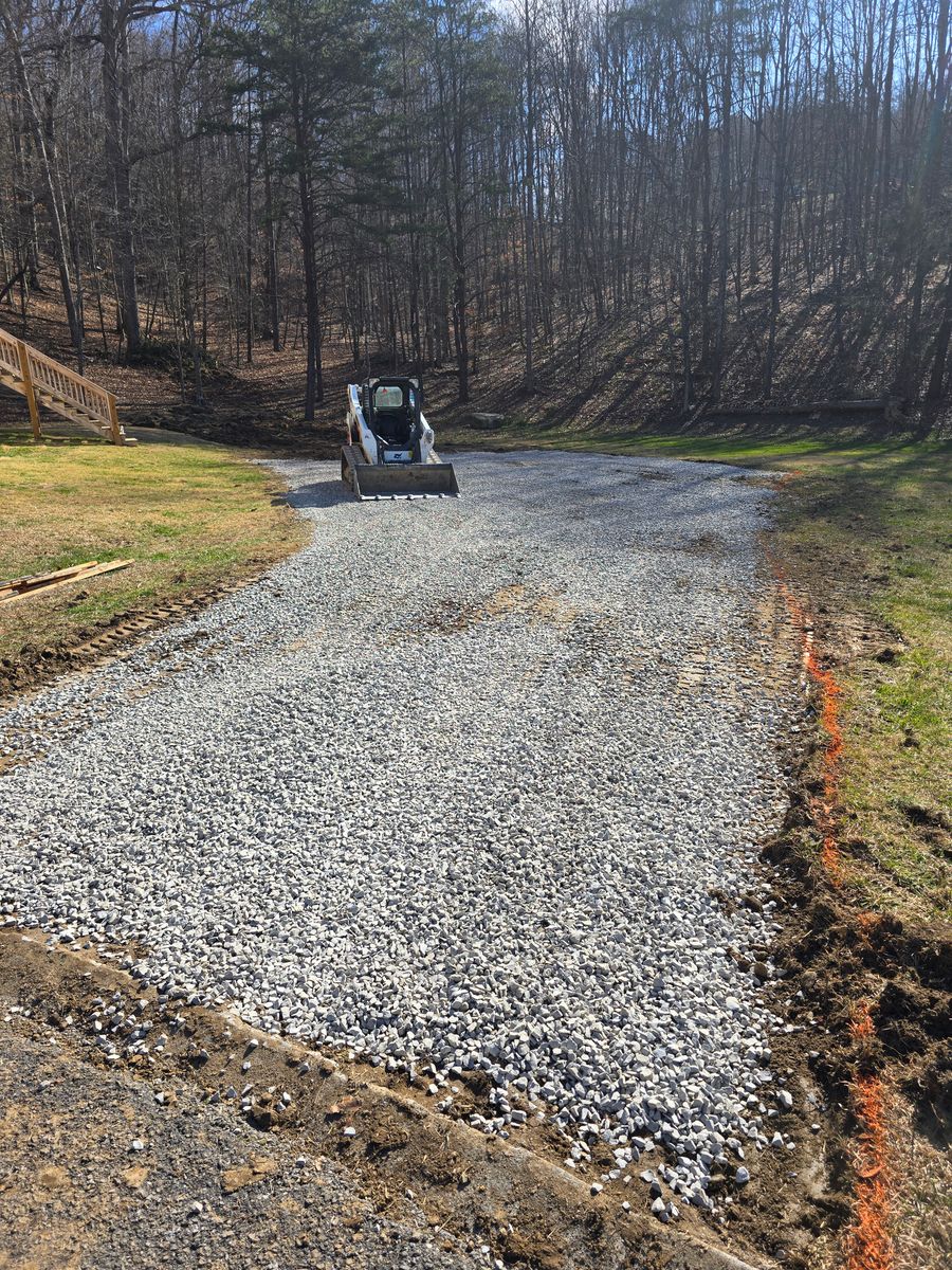 Land Grading for Williams Lawn & Land in Sharps Chapel, TN