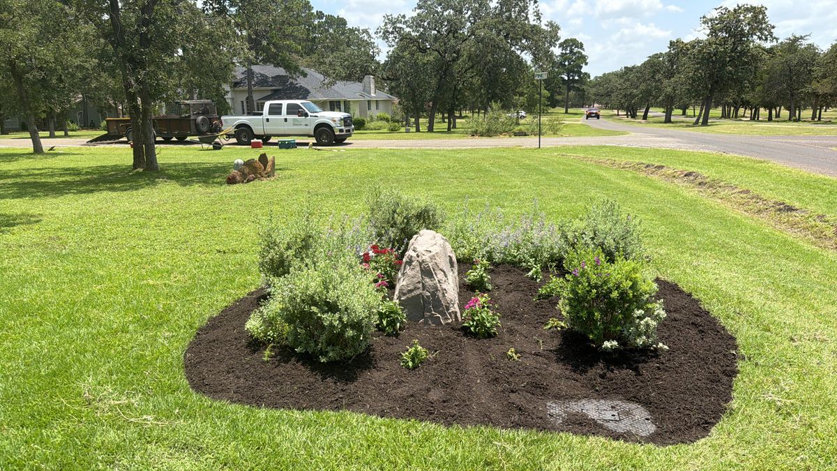 Commercial/Residential Scheduled Lawn Maintenance for Green Pastures Lawn Care in Bastrop, TX
