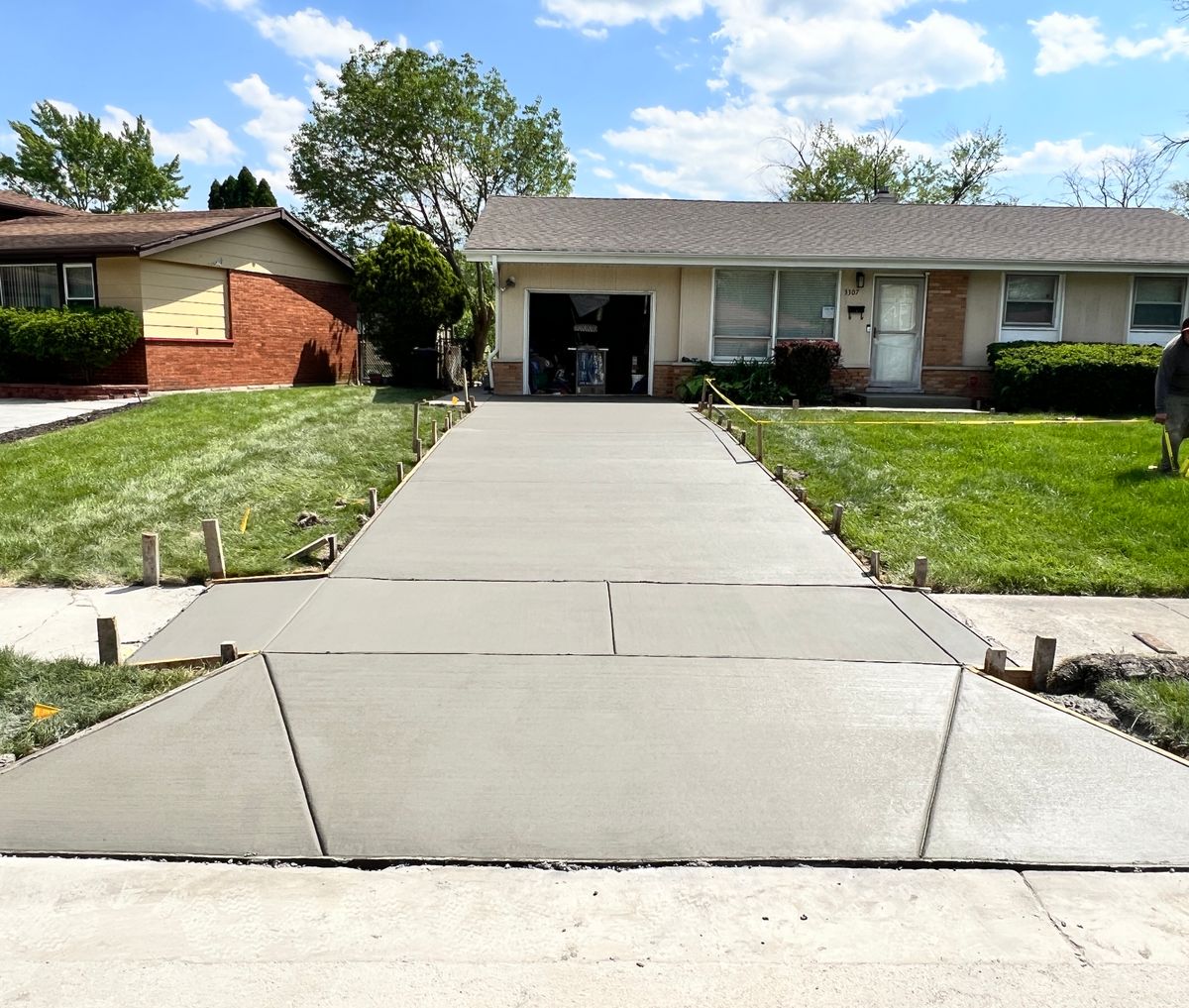 Concrete Driveways for Onyx Concrete Contractors in Chicago, IL