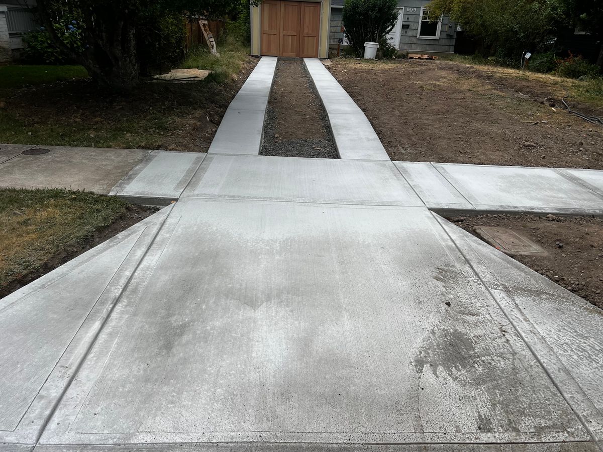 Concrete Driveway Installation for Olmedo Bros Concrete LLC in McMinnville, OR