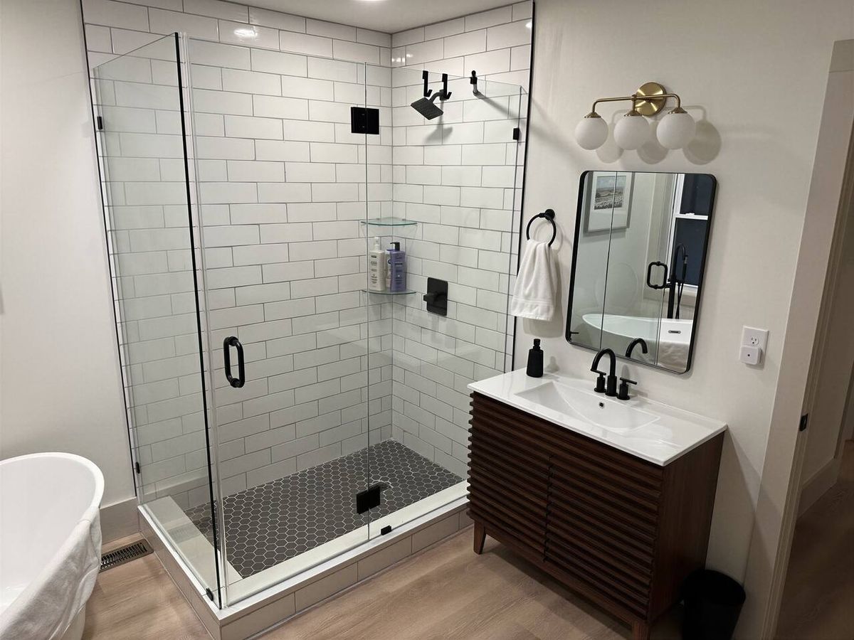 Bathroom Renovation for Integrity Builders in Cadiz, KY