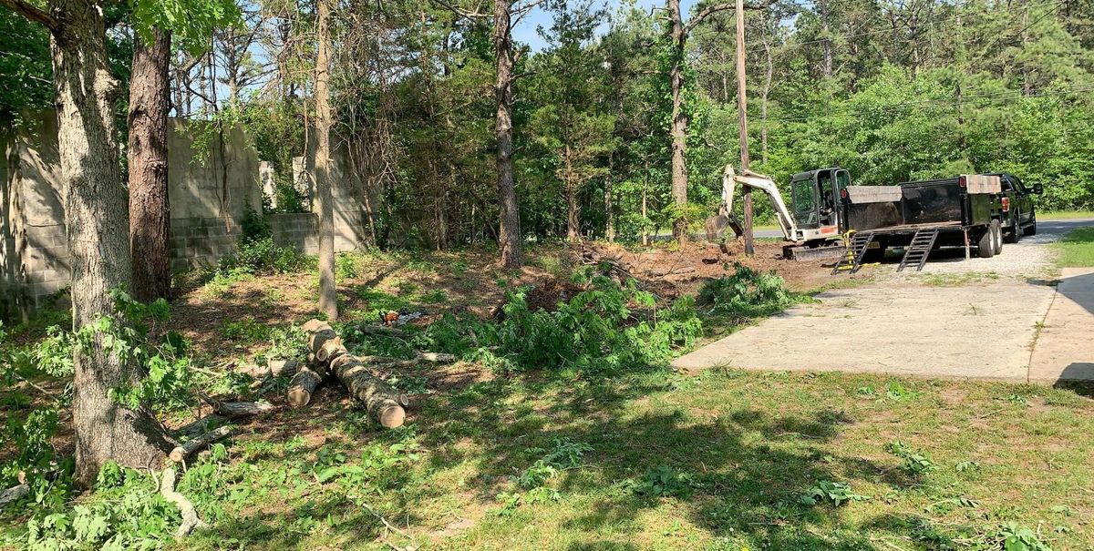 Tree, Brush, & Shrub Removal for GT Lawn Care in Egg Harbor Township, NJ