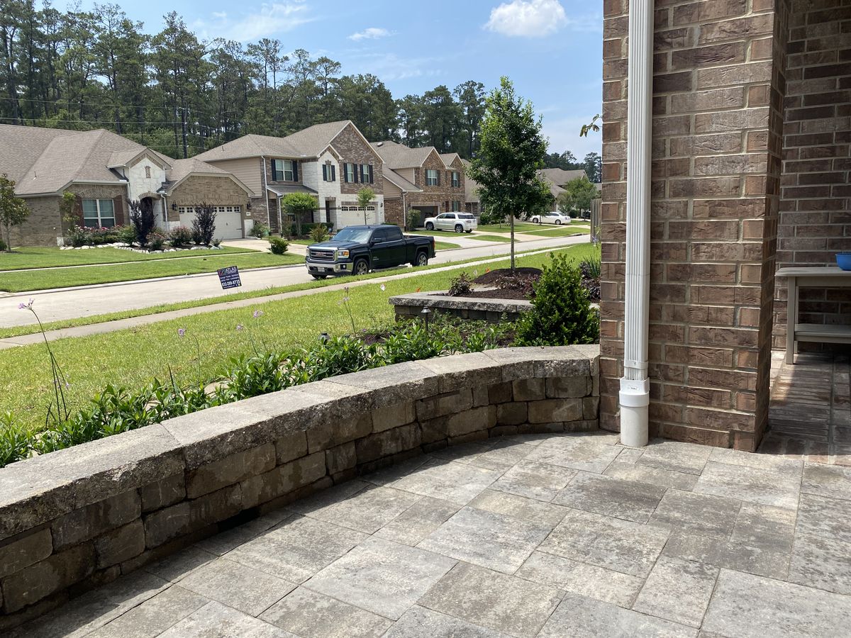 Hardscaping for Atlas Land Design in Creekside Park, TX