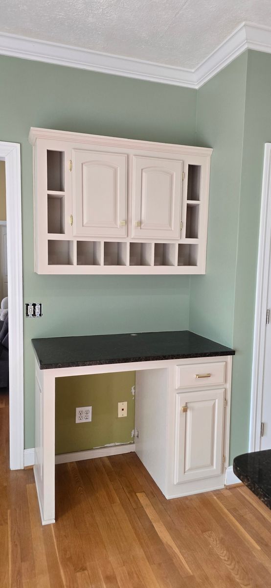 Kitchen and Cabinet Refinishing for Second Chance Painting  in McMinnville, TN