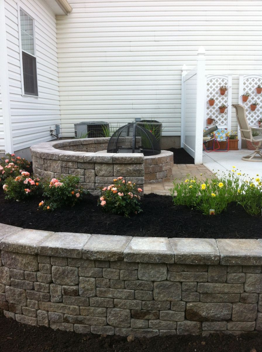 Weeding for The FAAR Group INC in Chalfont, PA