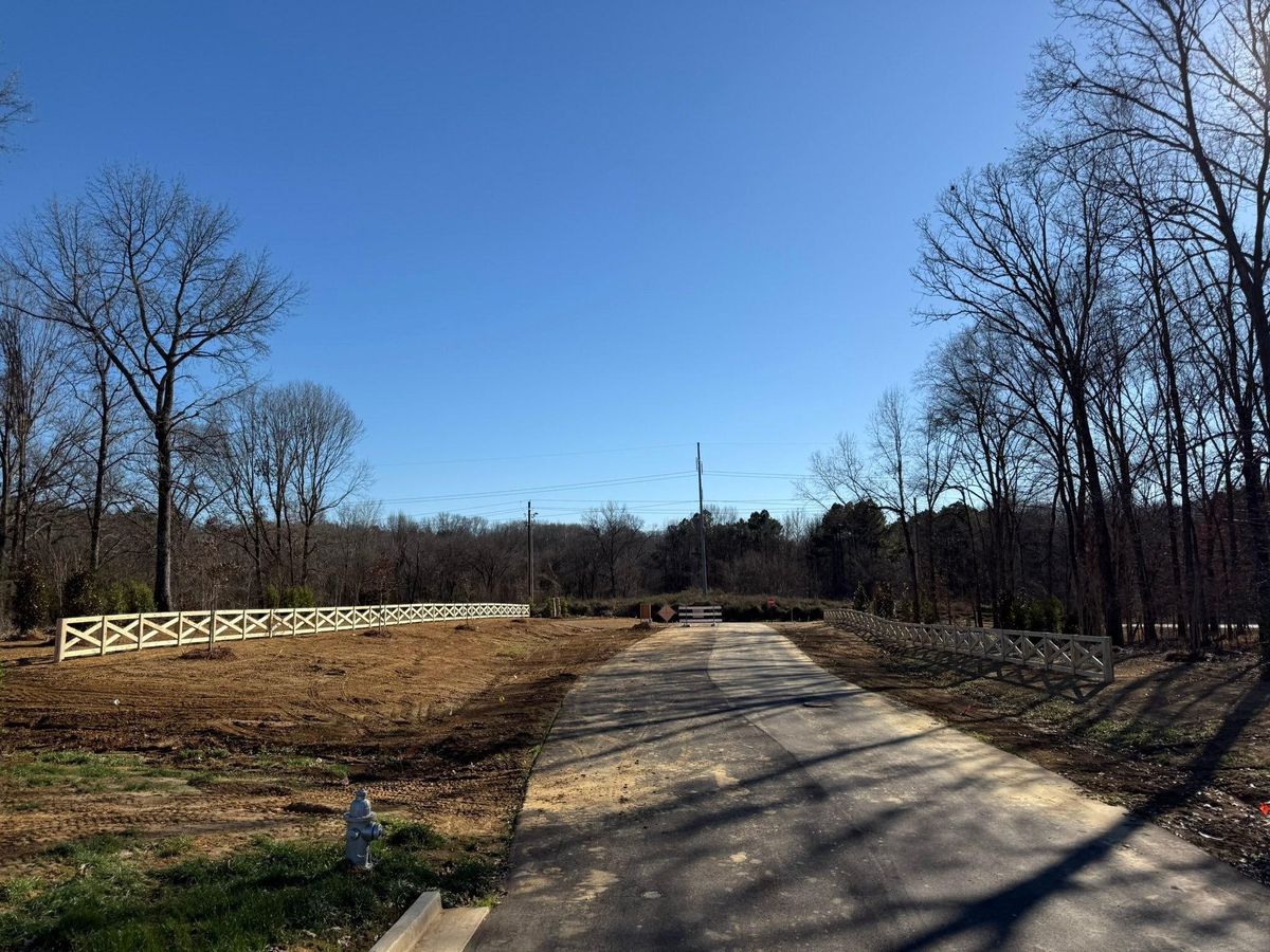 Custom Fence Design for Manning Fence, LLC in Hernando, MS