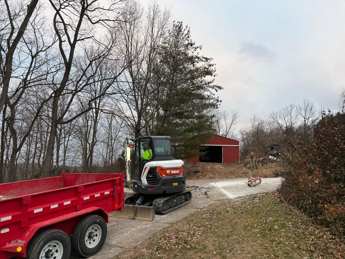 Porches, Patios, & Firepits for Whitfield Concrete Construction in Solsberry, IN
