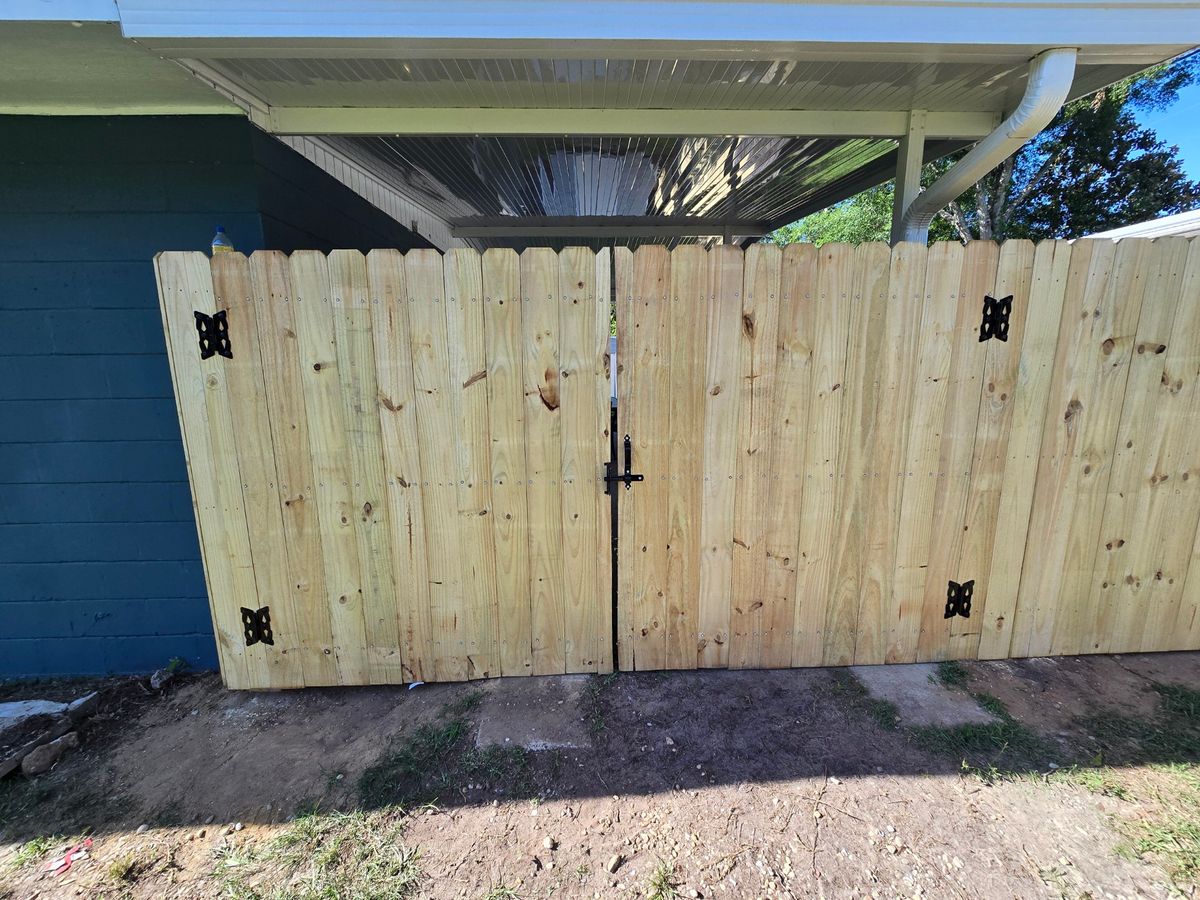 Fence Repair for Phillips Fencing Solutions in Pensacola, FL