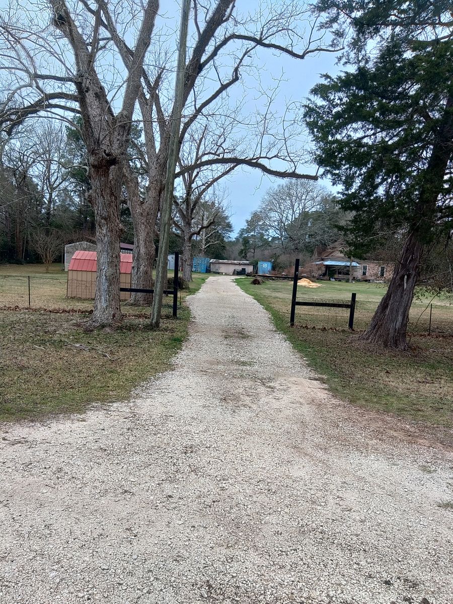 Driveways and Culvert Installation for Big Thicket Land Clearing in Kountze, TX