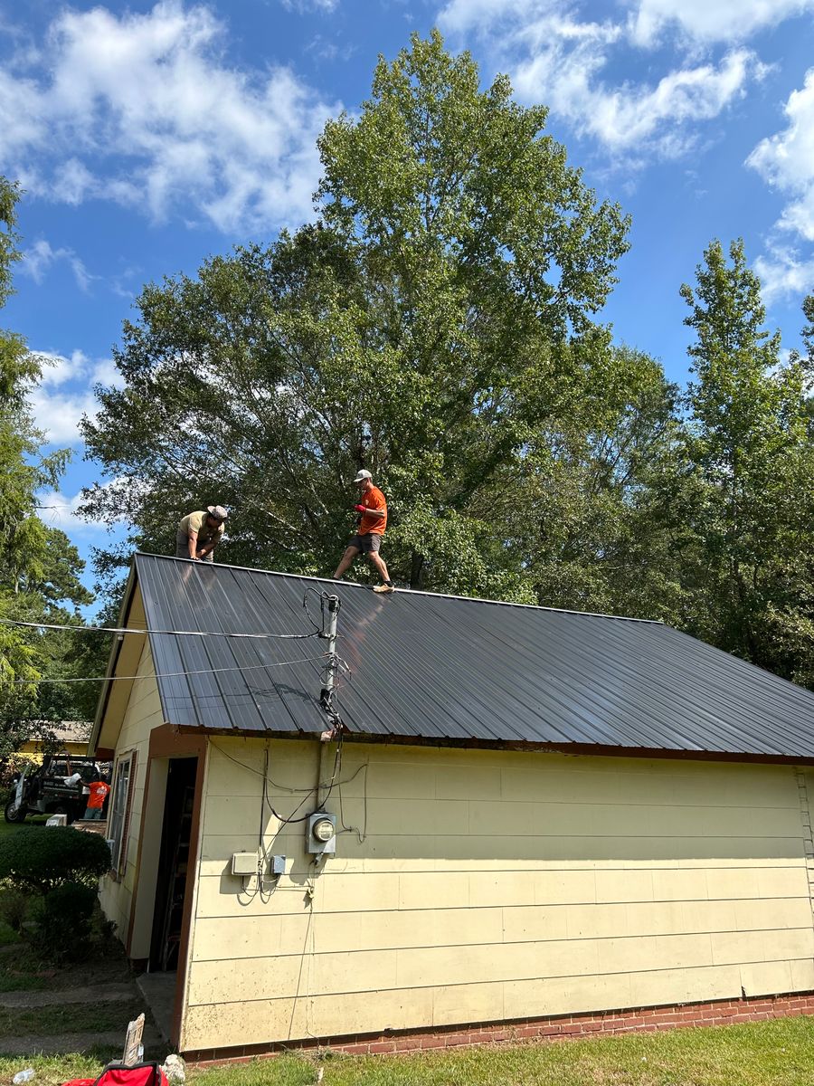 Pergola and Pavilion Installs for E&T Outdoor Pros in LaGrange, GA